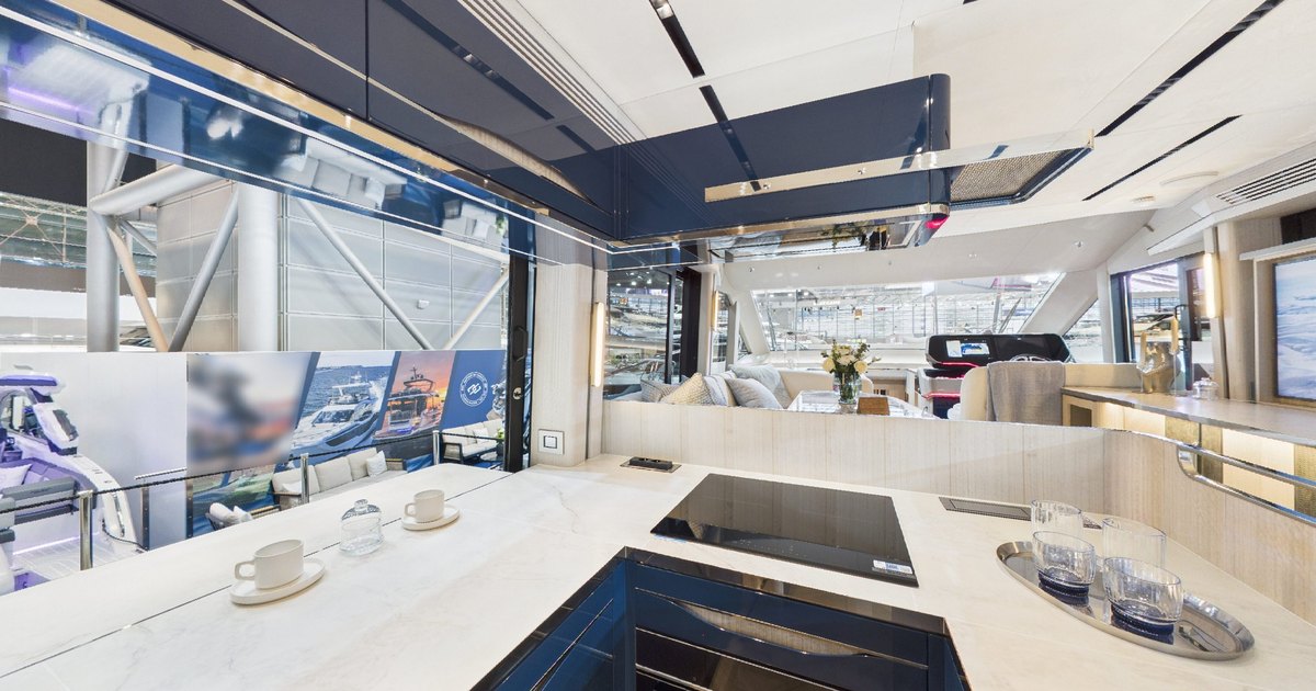 Galeon 560 3D tour on YachtWay