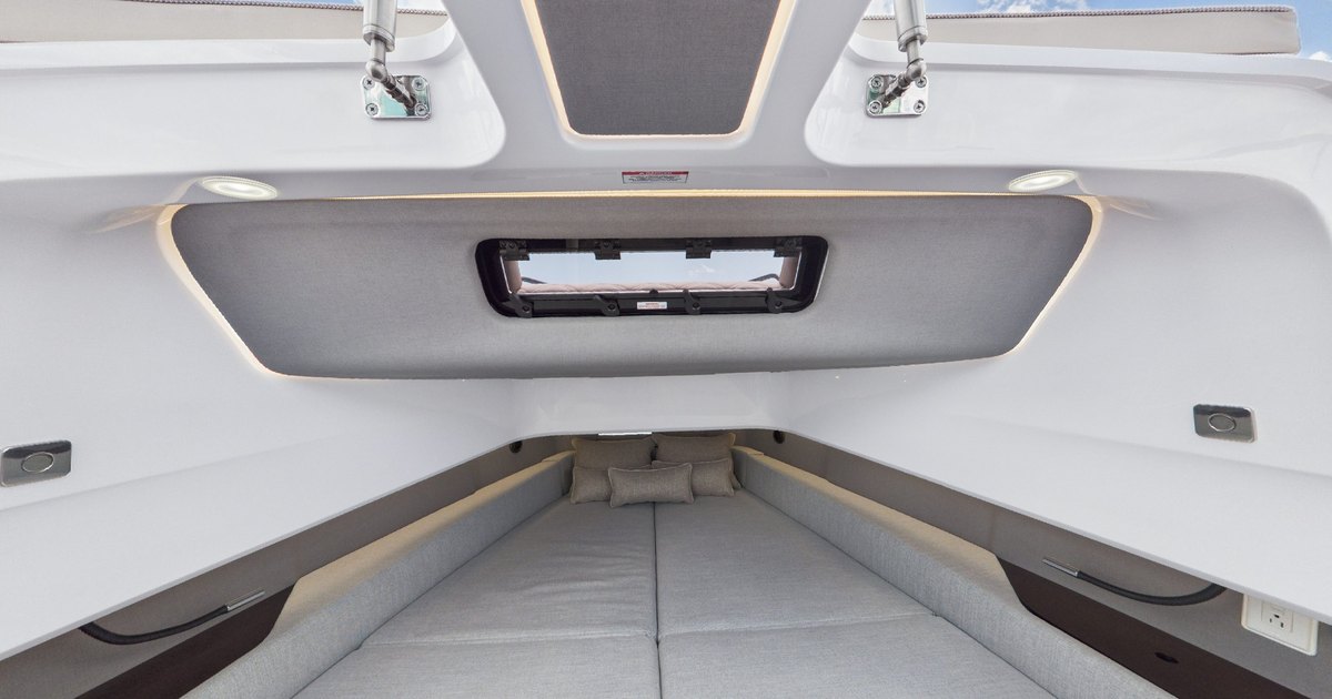 Axopar 45 Bow Sofa 3D tour on YachtWay